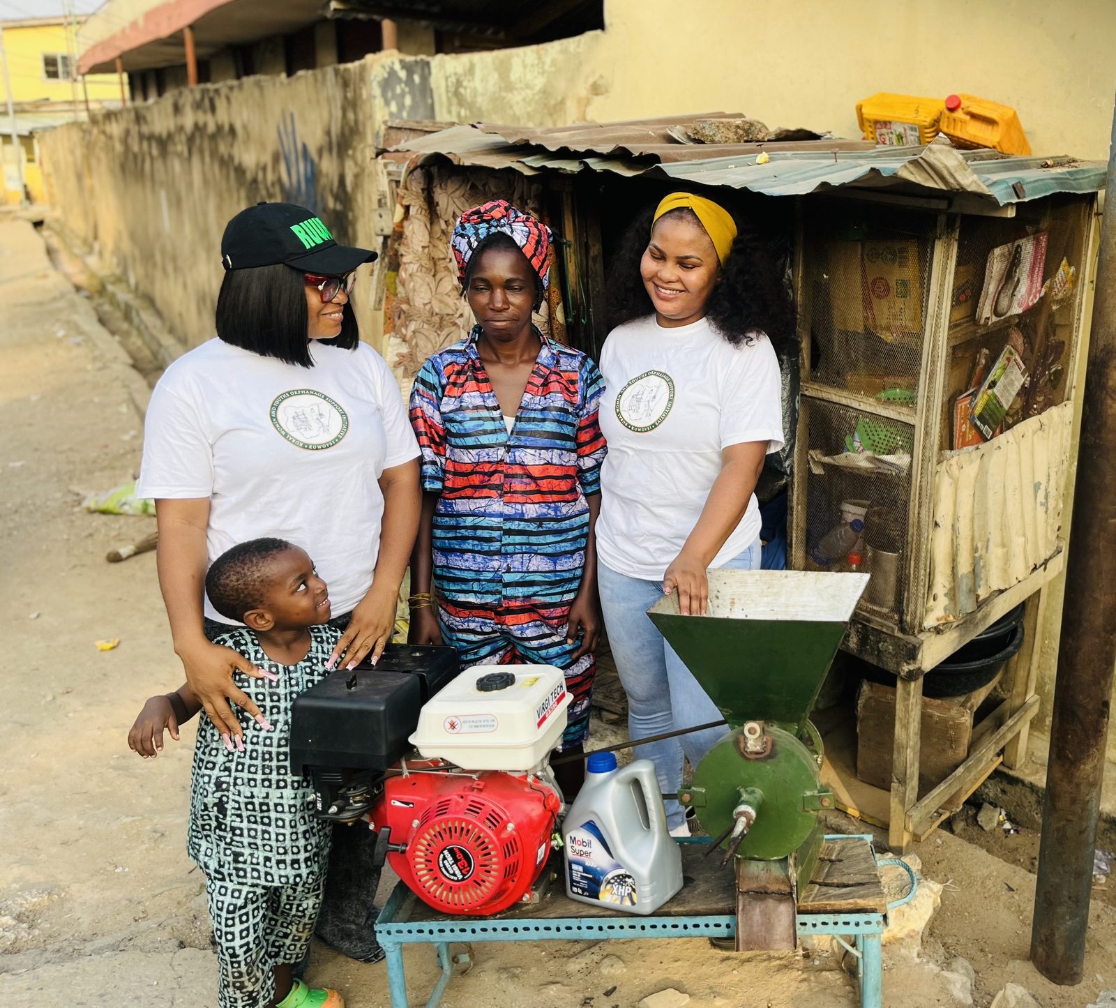 Donation of a grinding machine to a vulnerable caregiver